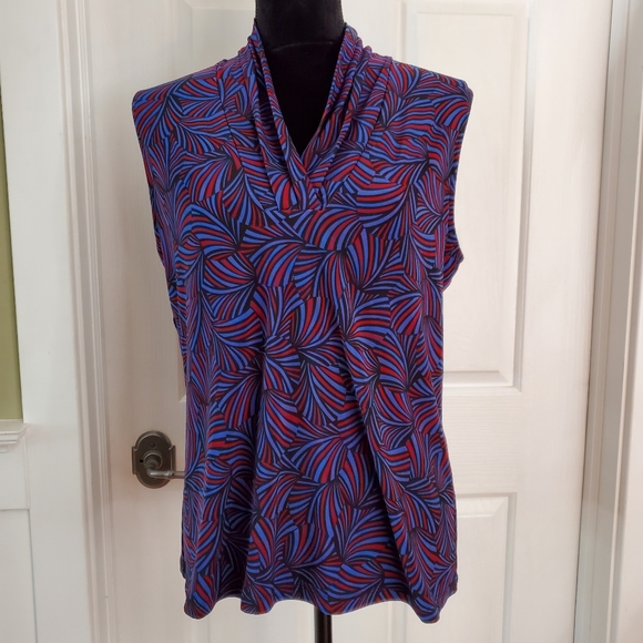 Anne Klein Tops - Anne Klein geometric | sleeveless | triple pleat neckline